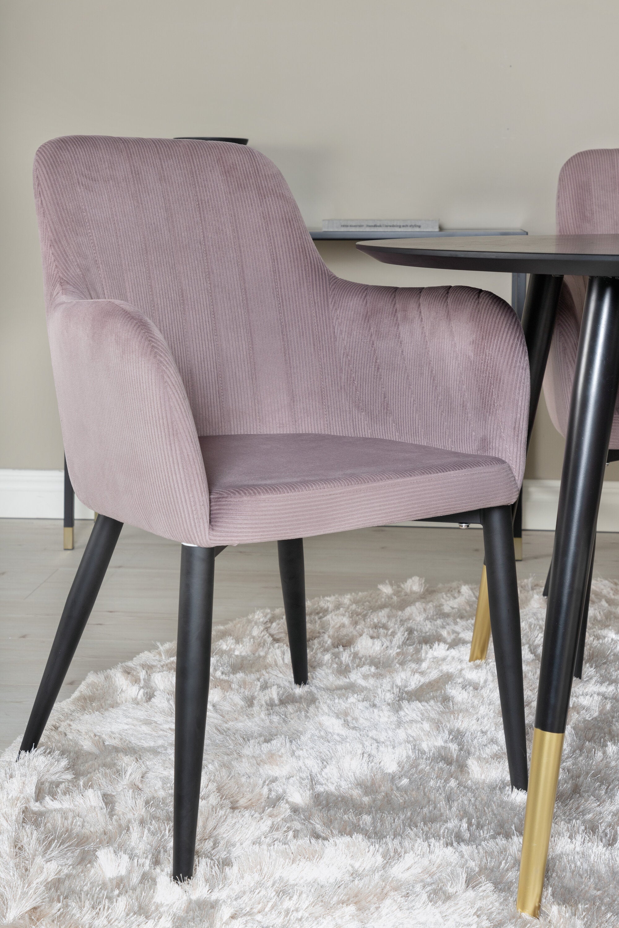 Dipp Esstisch-Set mit Comfort-Stühlen