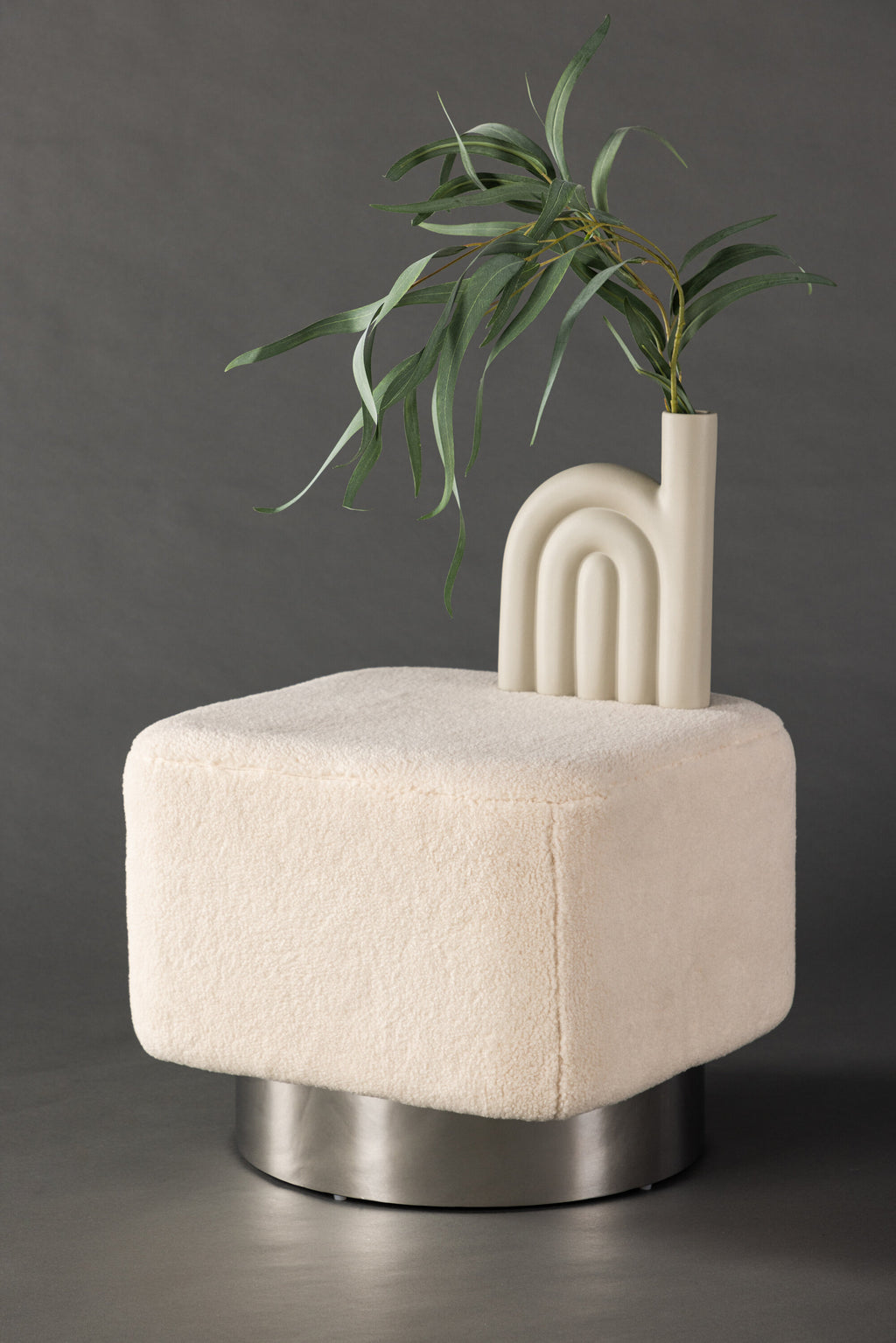 15110-010_1_m Newton Pouf Sitzpouf