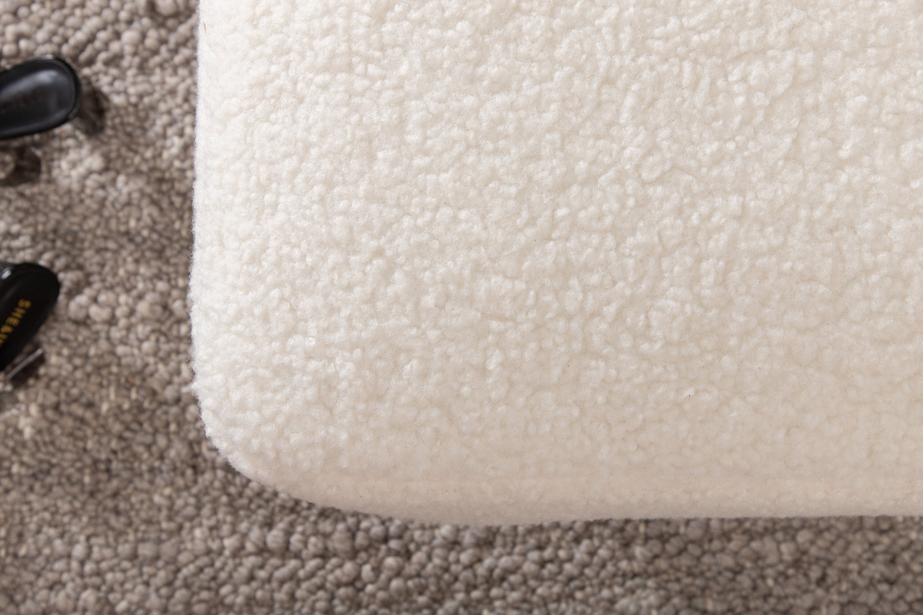 15550-000__13 Boom Ottoman Ottomane