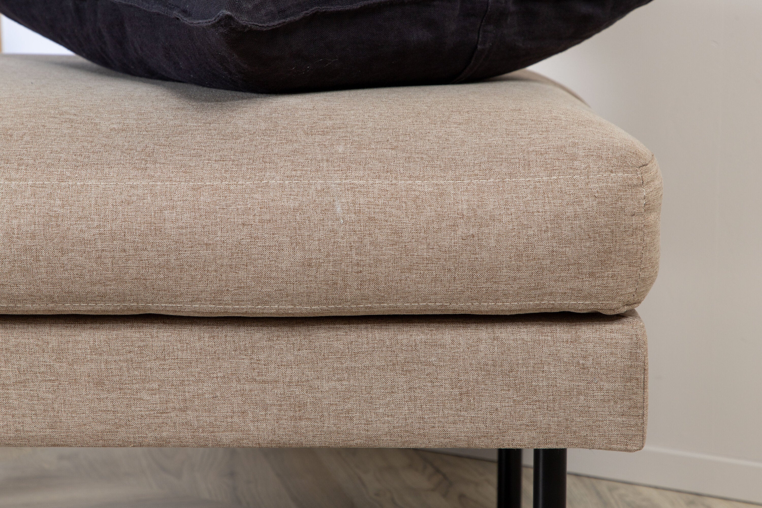 15558-657__14 Zoom Ottoman Ottomane