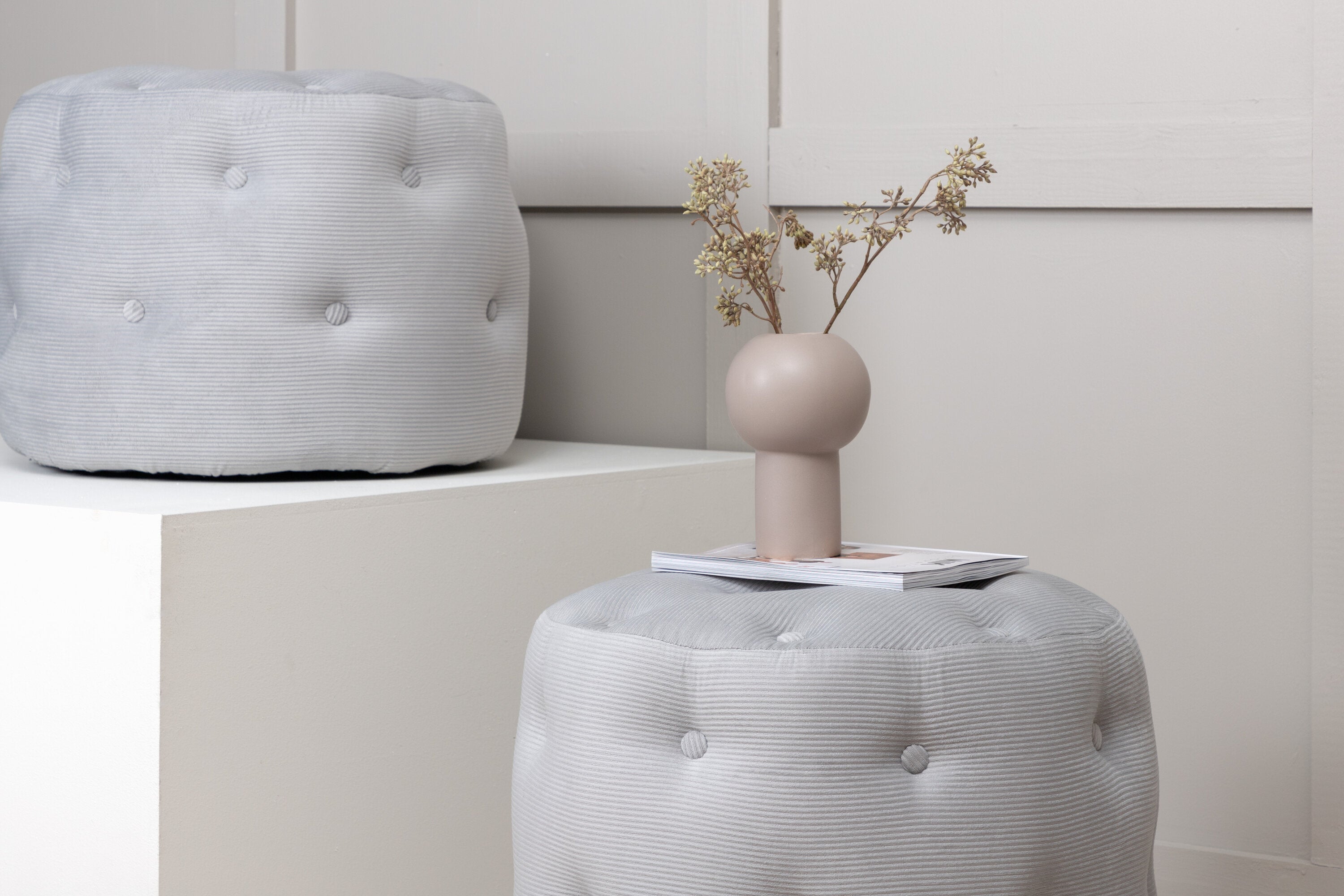 15560-995__12 Benjamin Pouf Sitzpouf