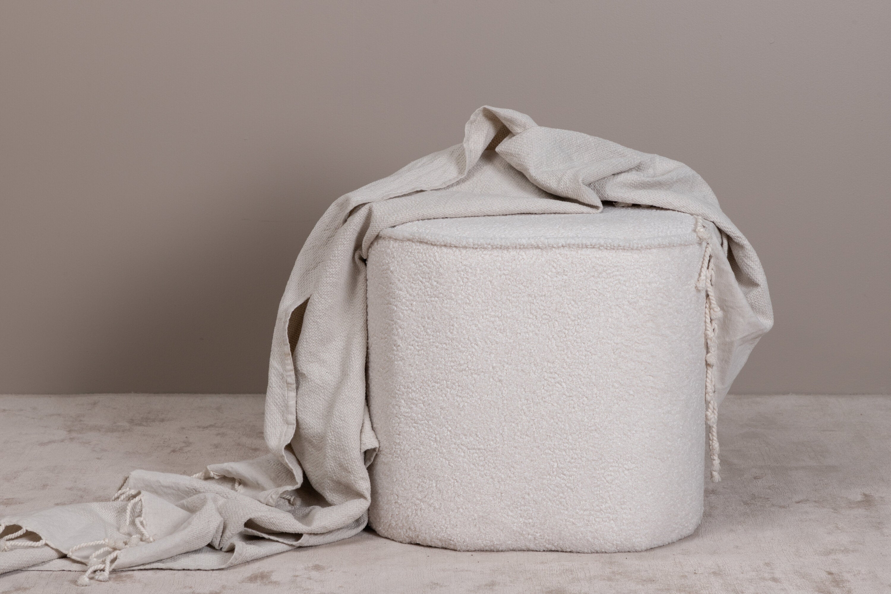 15572-400_1__10 Piff Pouf Sitzpouf