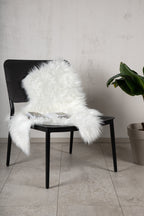 15937-301__001 Katy Schafsfell Decke