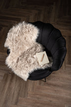 15937-302__001 Katy Schafsfell Decke