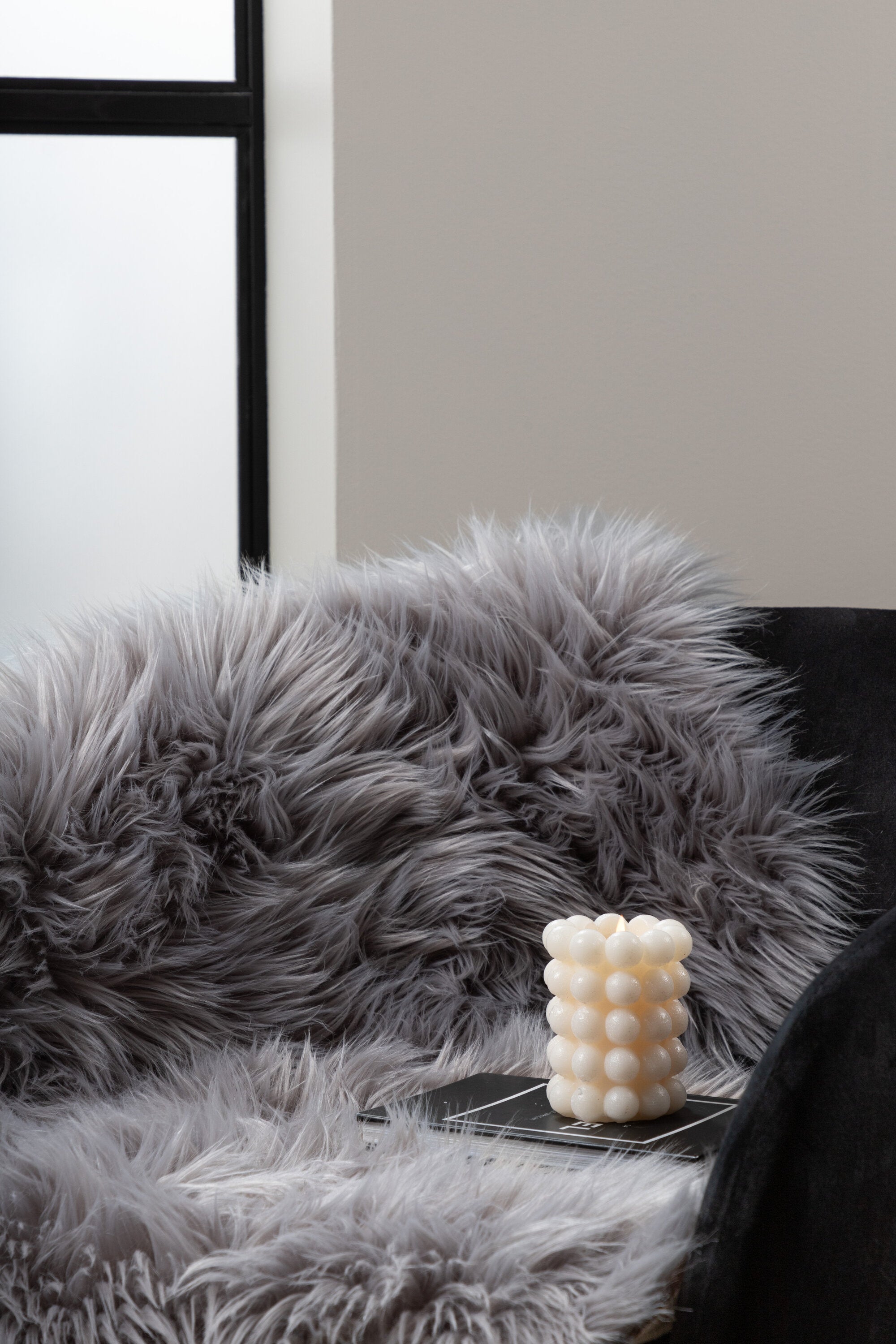 15937-305__004 Katy Schafsfell Decke