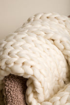 15940-202__005 Kate Throw Decke