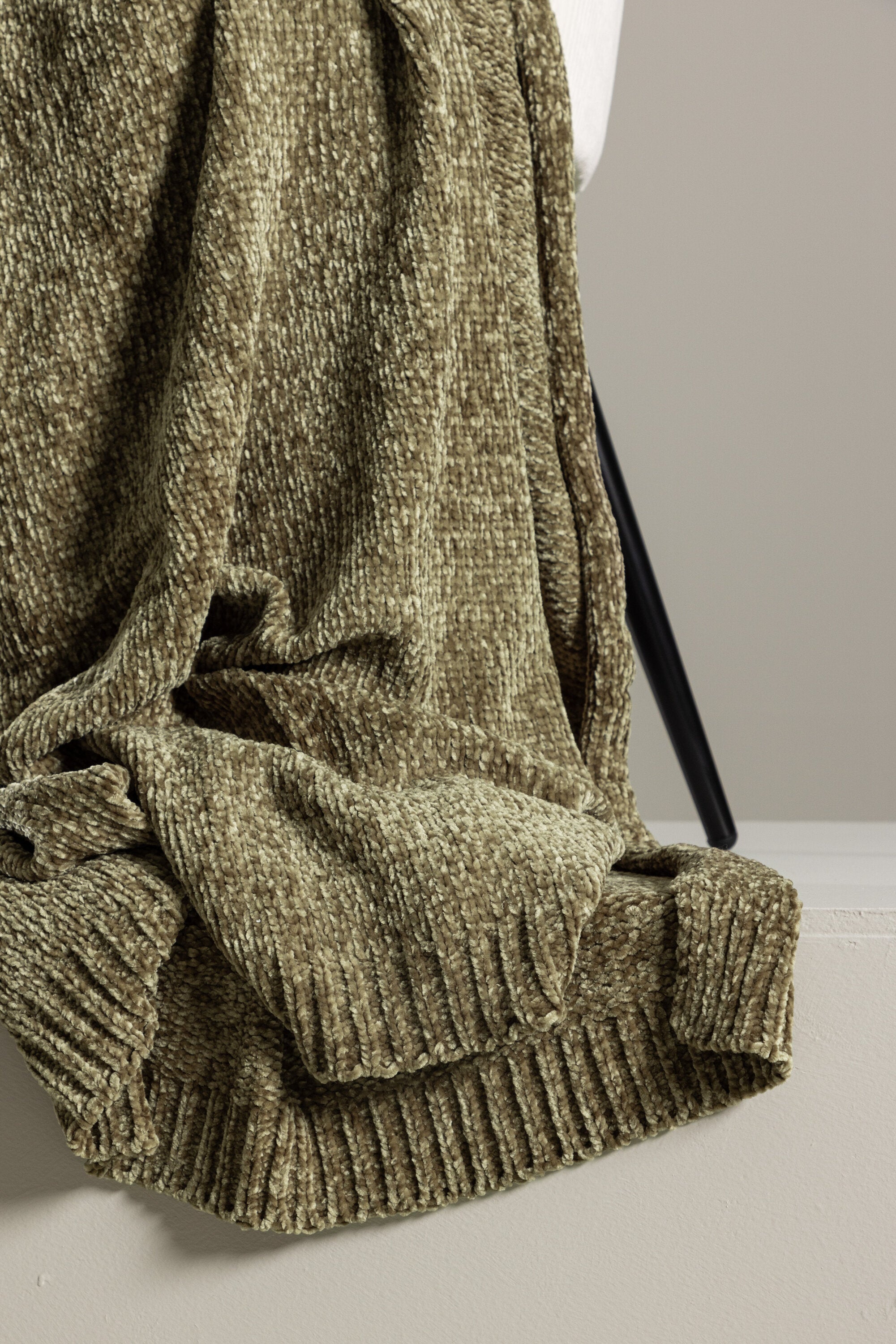 15947-204_3_m Ally Throw Decke