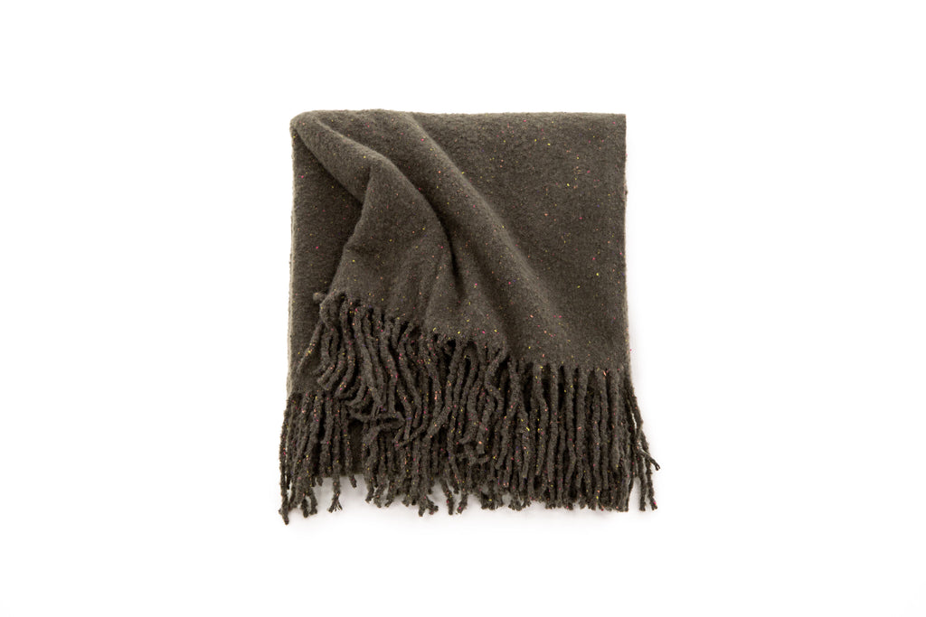 15950-205__02 Tilly Throw Decke