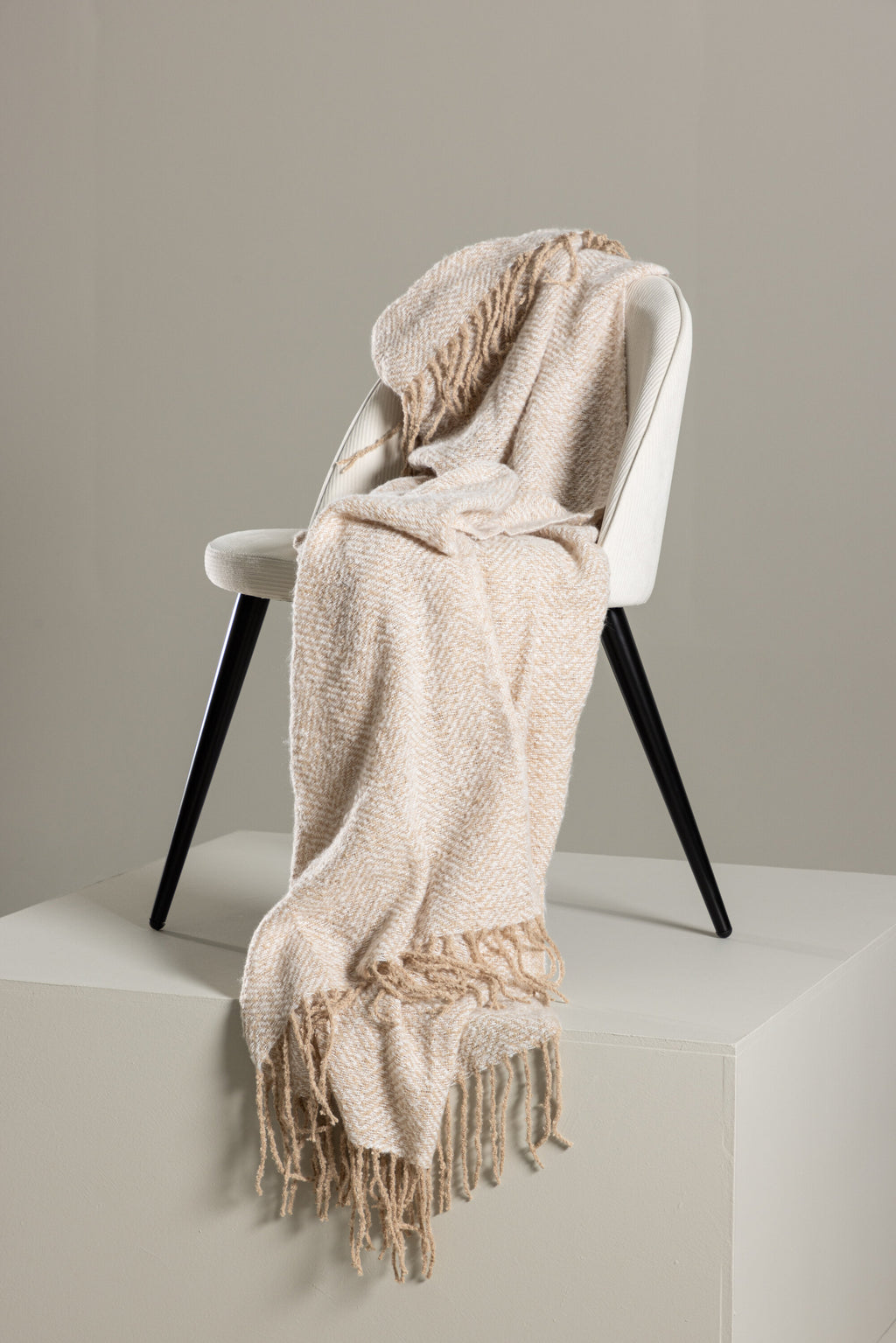 15951-215_1_m Toby Throw Decke