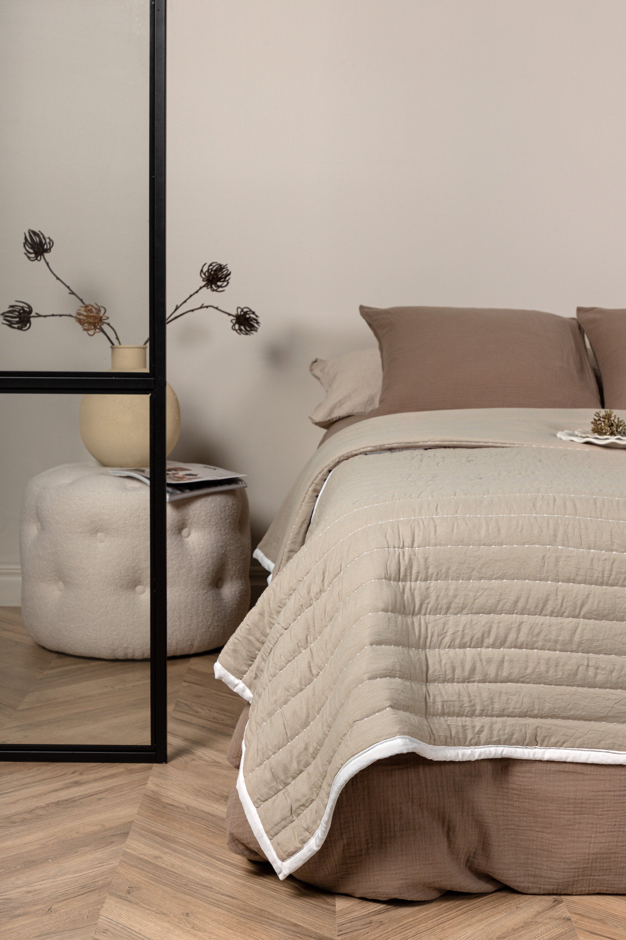 15992-403__001 Juni Bettüberwurf Bettwäsche