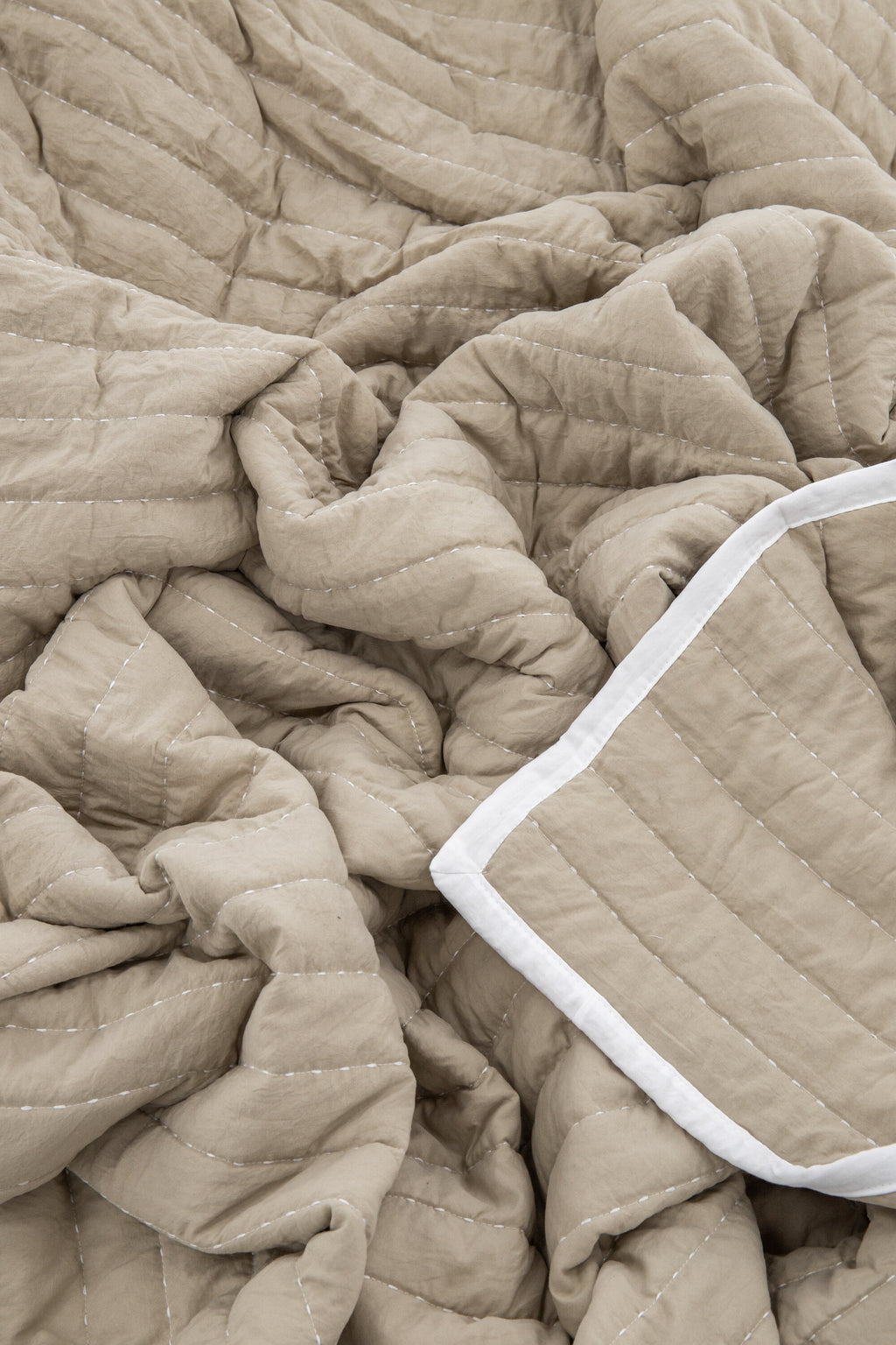 15993-403__08 Juni Bettüberwurf Bettwäsche