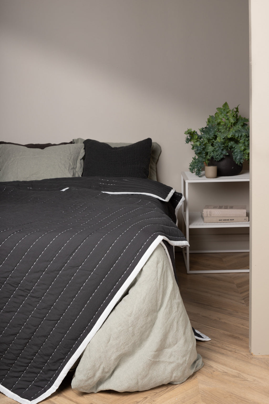 15993-488__002 Juni Bettüberwurf Bettwäsche