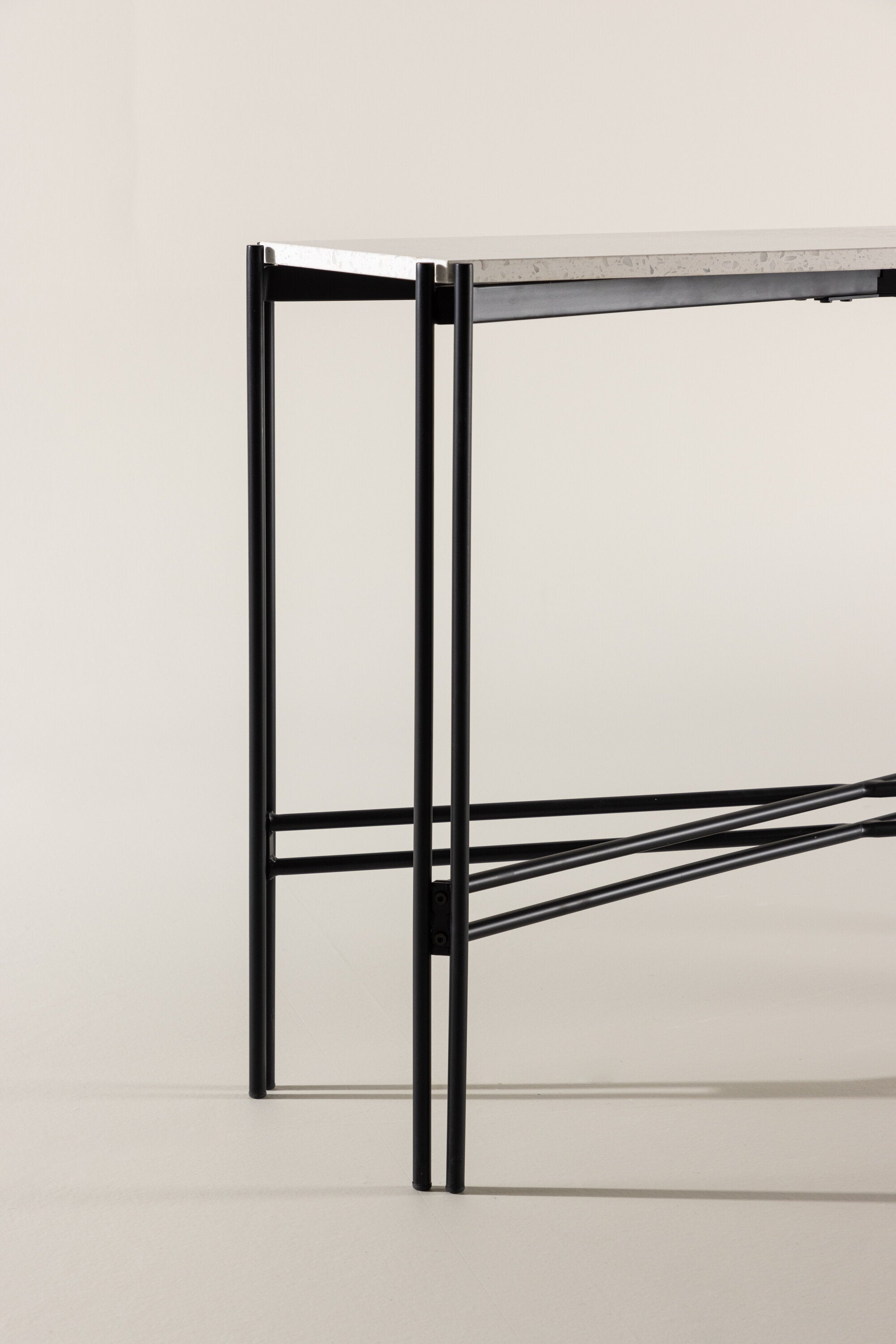 18036-680_3_m Razzia Side Table Beistelltisch