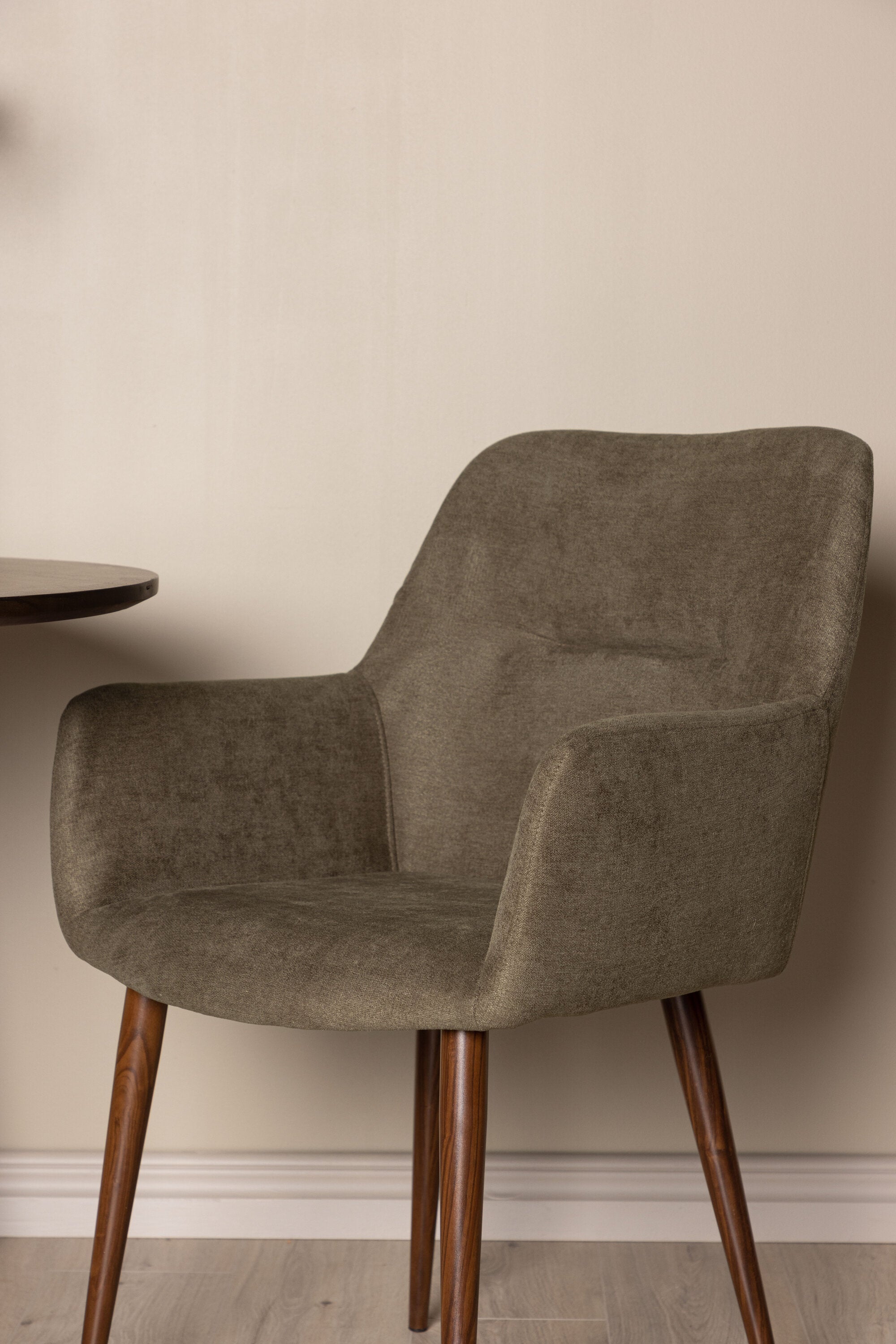 Tomorrow Dining Chair