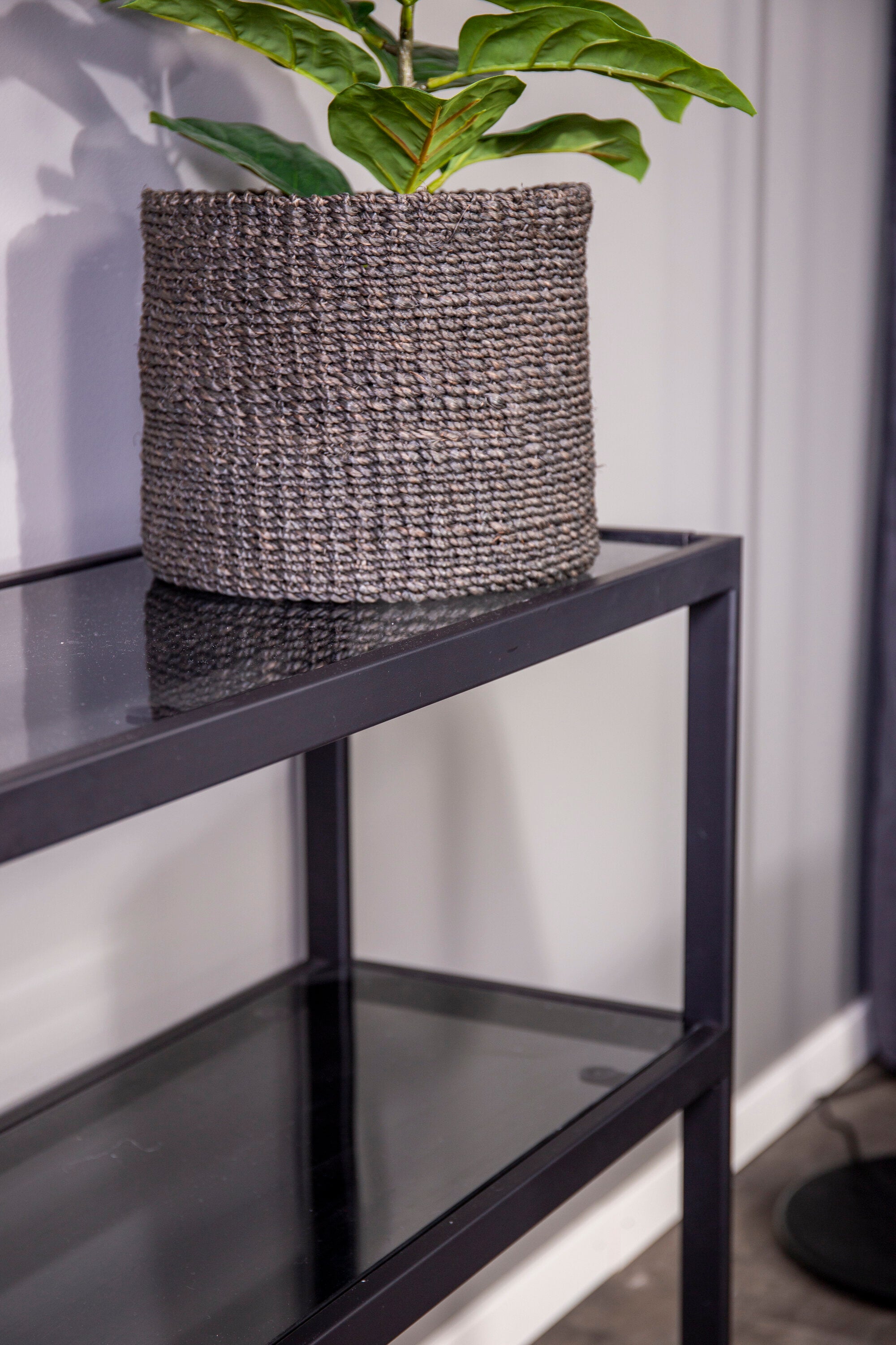 19989-685__21 Rocker Tisch Beistelltisch