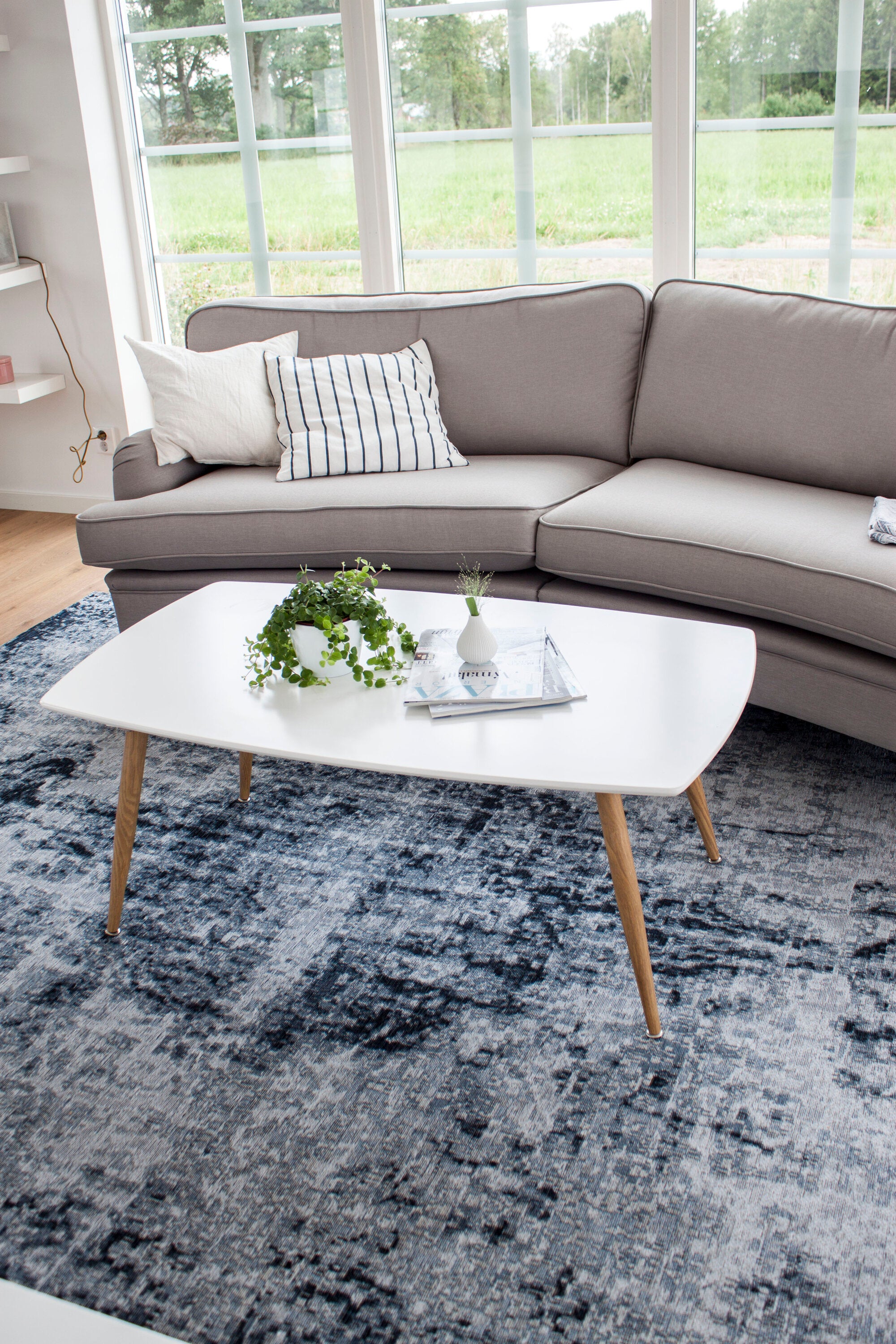 27960-420_6 Plaza Tisch Couchtisch