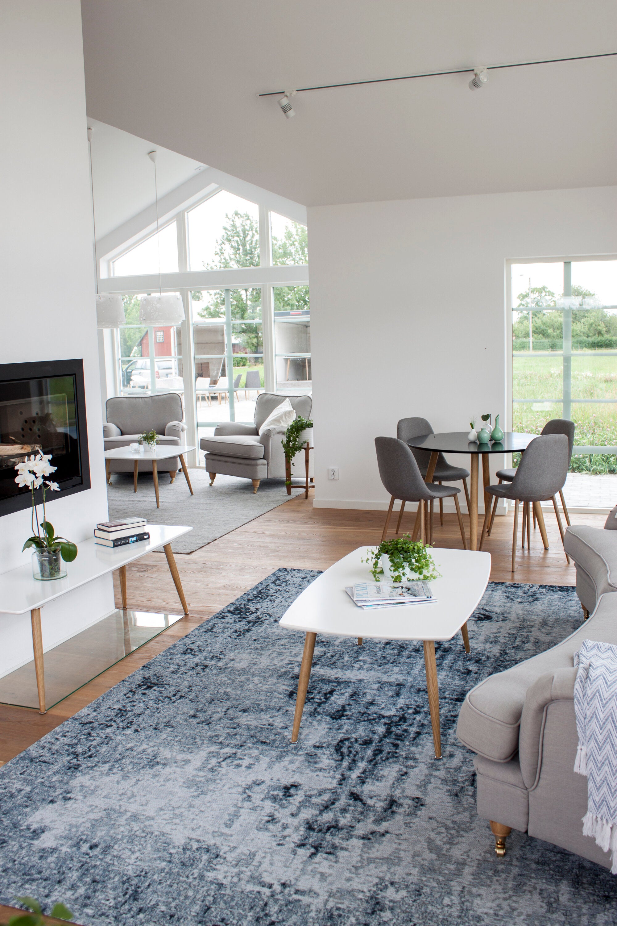 27960-420_7 Plaza Tisch Couchtisch