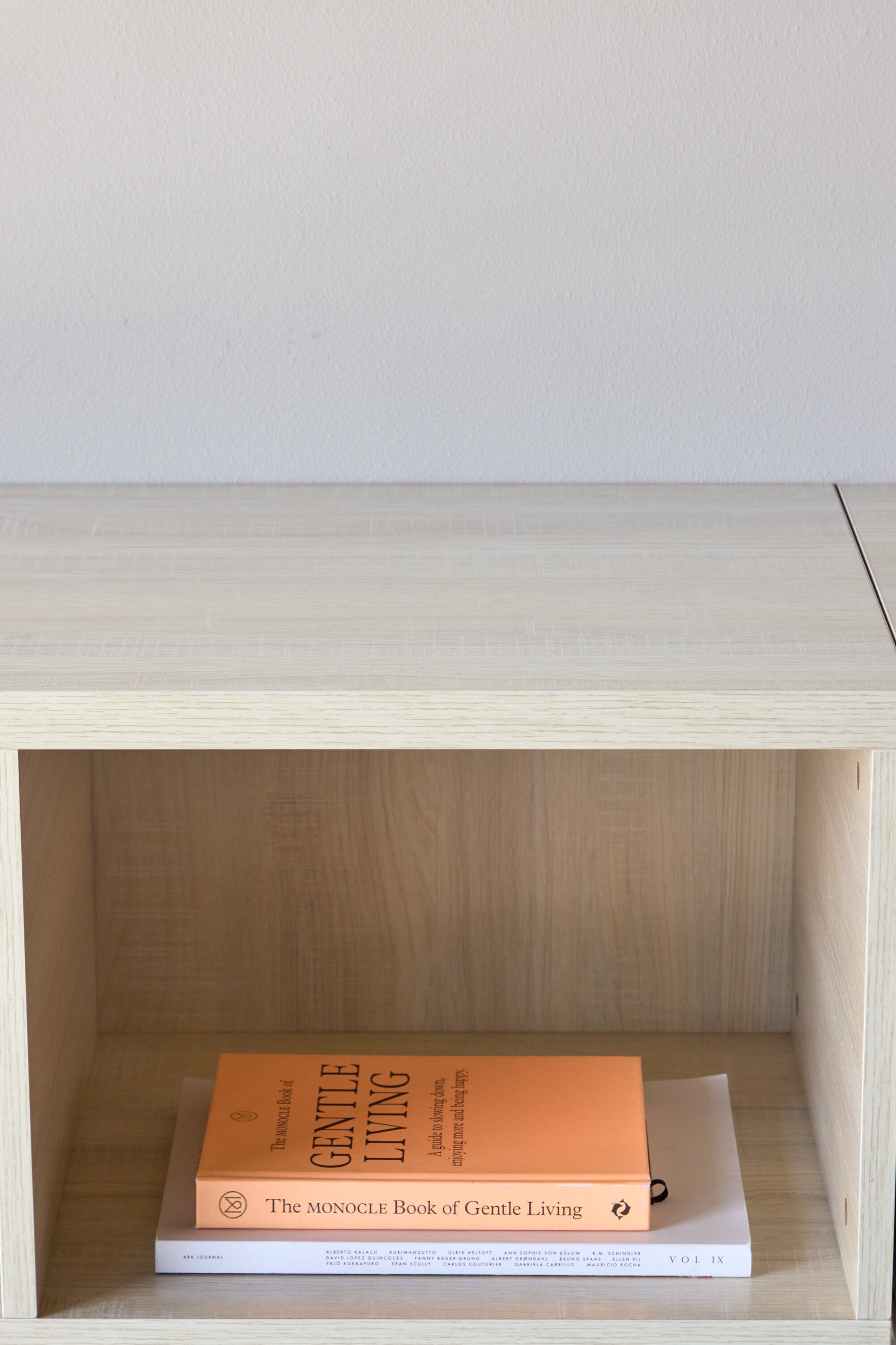 30089-111_5_m Nomi Tv Bank Tv Board