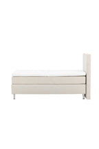 Bett Toledo