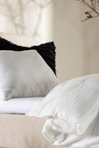 Bett Toledo