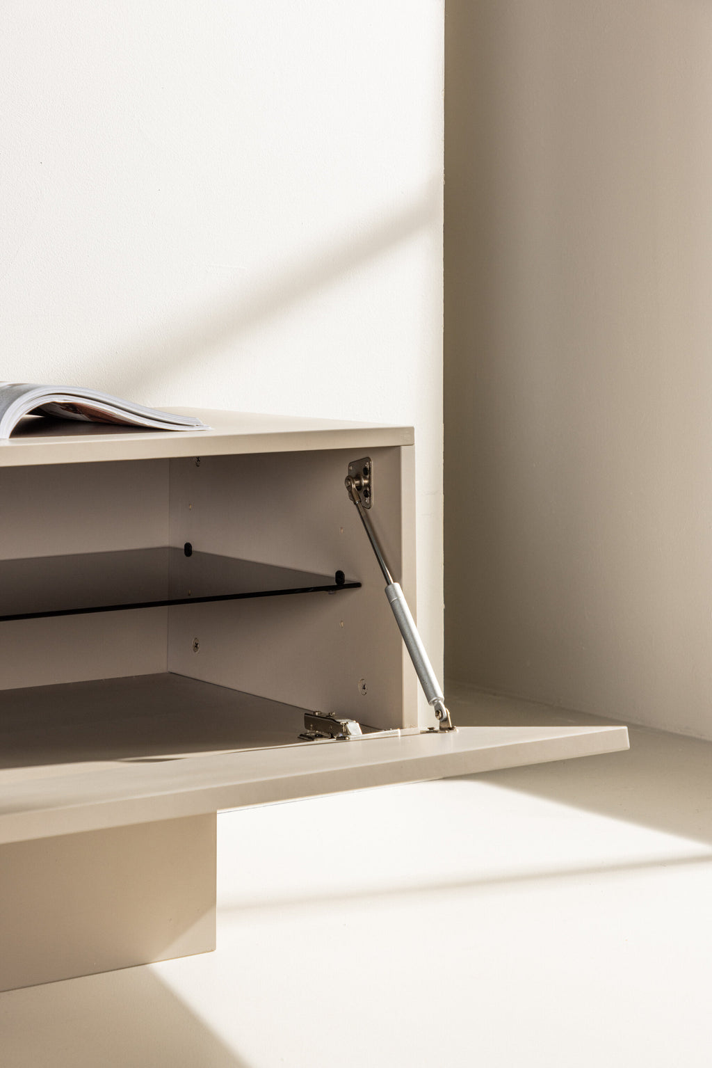 30168-103_7_m Cuenca Tv Bank Tv Board