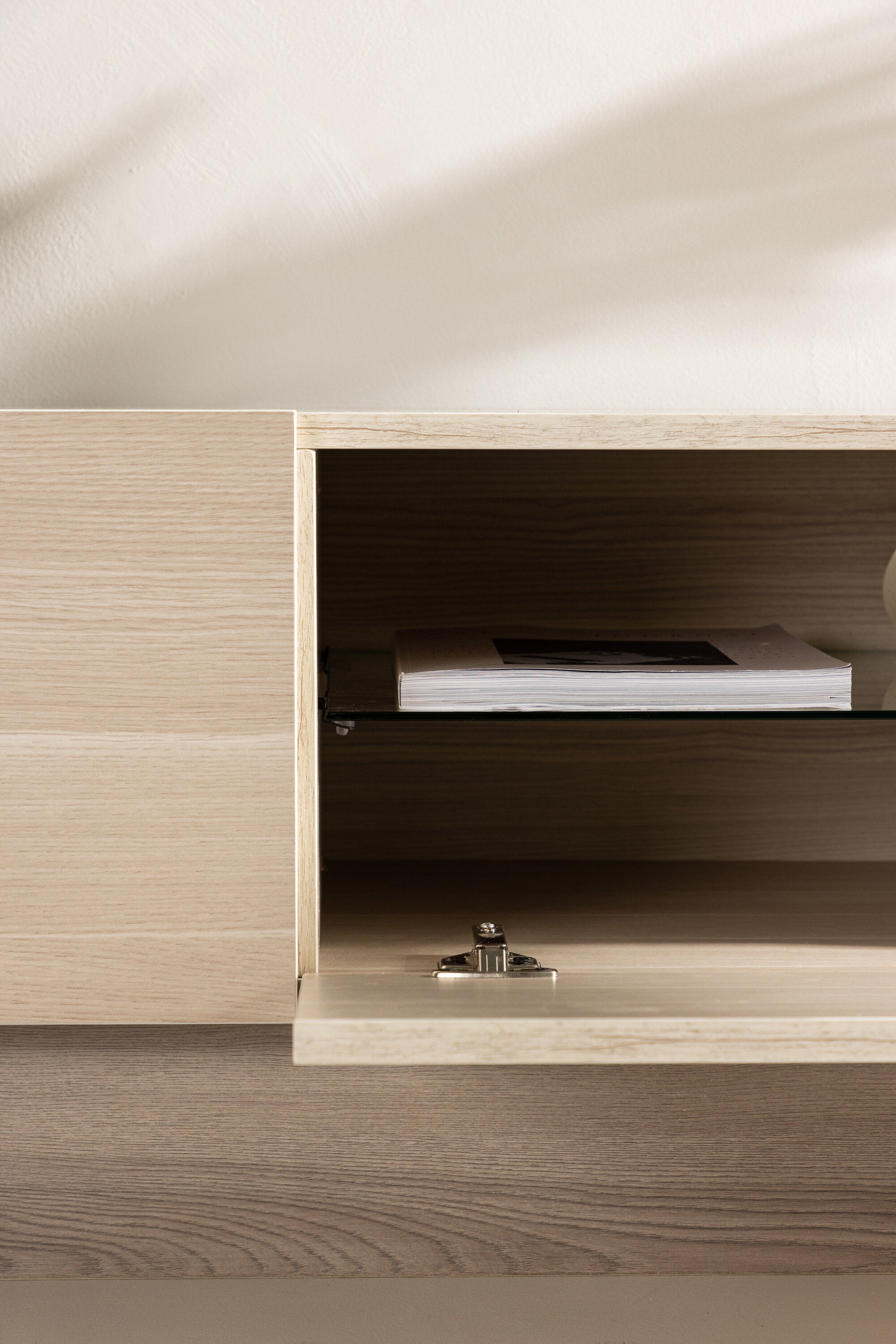 30168-130_7_m Cuenca Tv Bank Tv Board