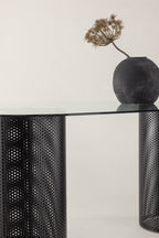 Glasgow x Josefin Lustig Tisch