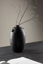 Madi Vase