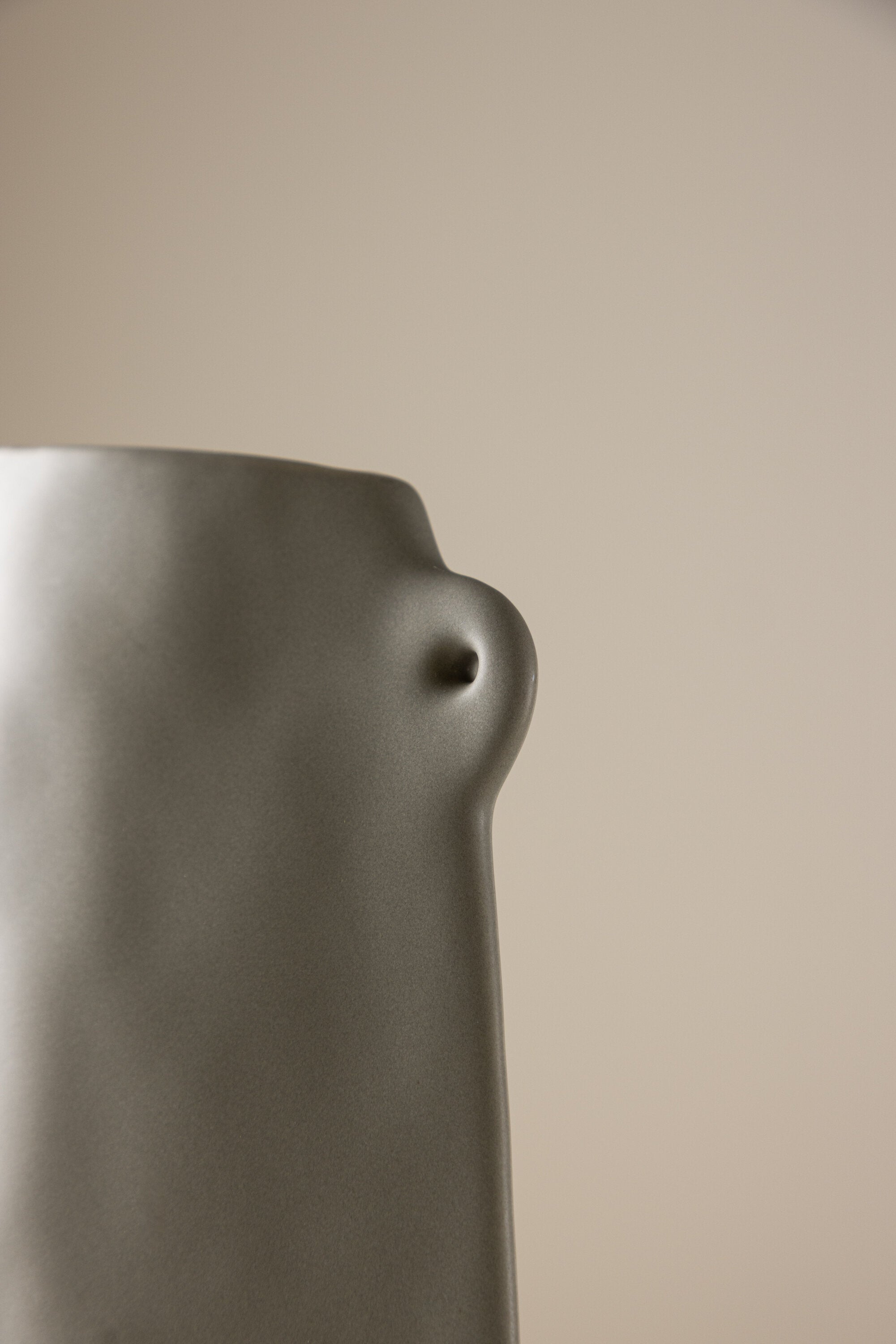 Hie Vase