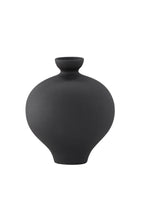 Rellis Vase