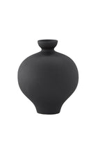 Rellis Vase