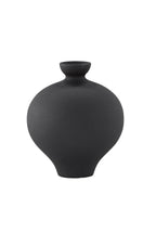 Rellis Vase