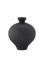 Rellis Vase
