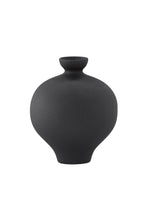 Rellis Vase