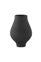 Rellis Vase