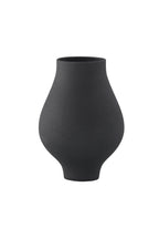 Rellis Vase