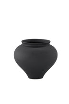 Rellis Vase
