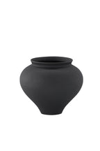 Rellis Vase