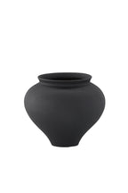 Rellis Vase