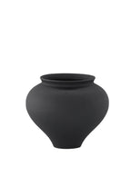 Rellis Vase