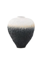 Pane Vase