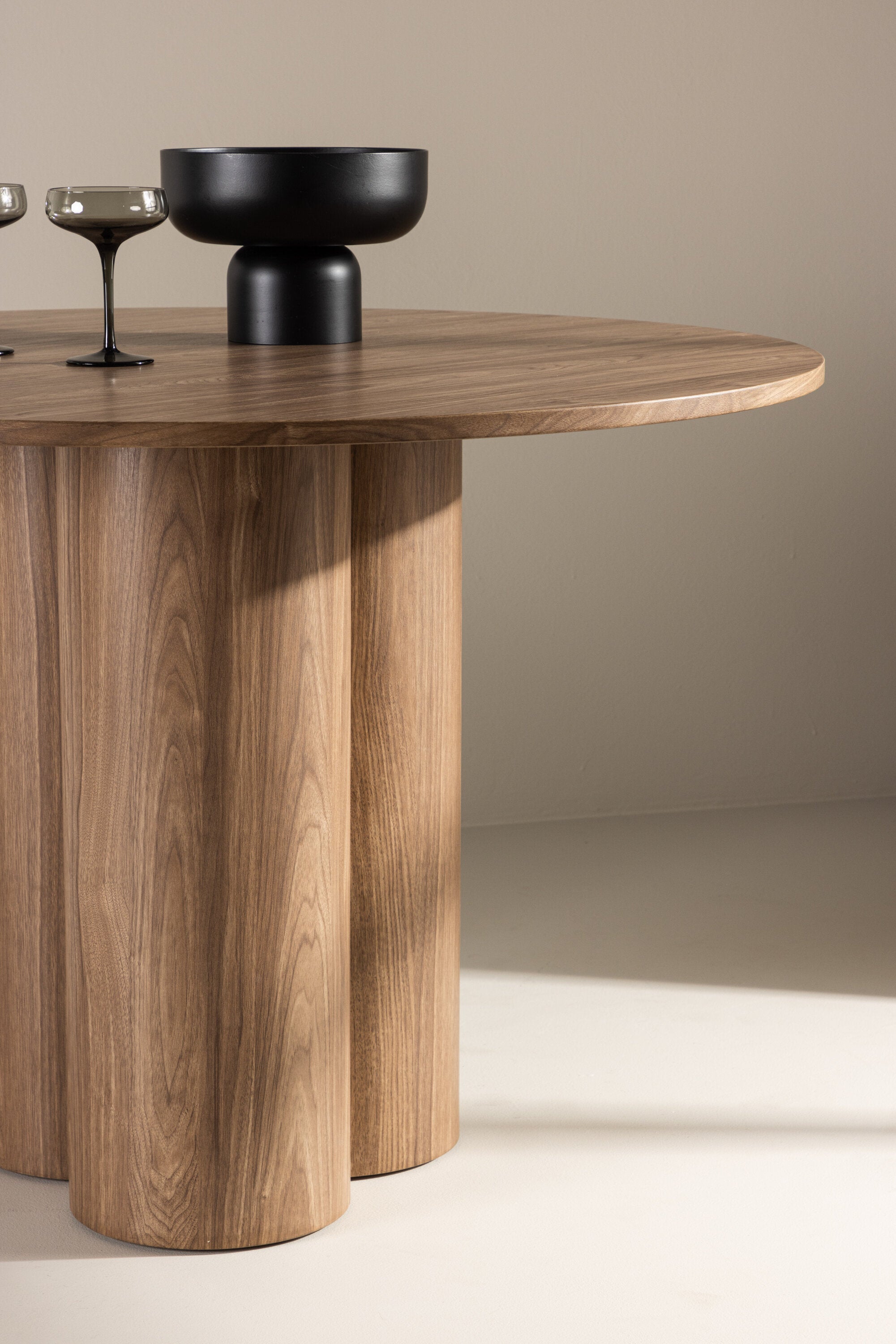 61130-125_3_m Olivia Dining Table Runder Esstisch