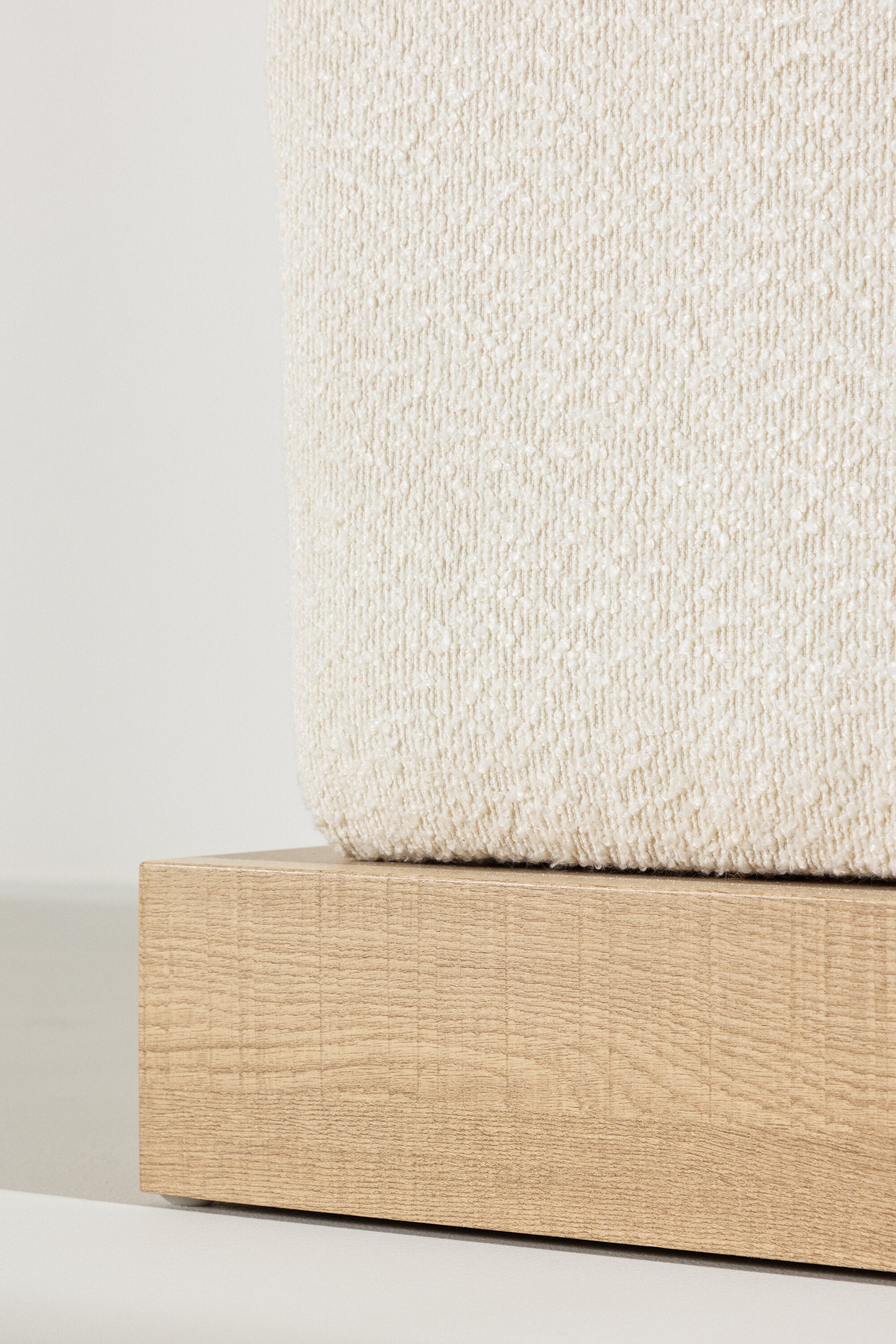 61226-123_5_m Ivy Ottoman Ottomane