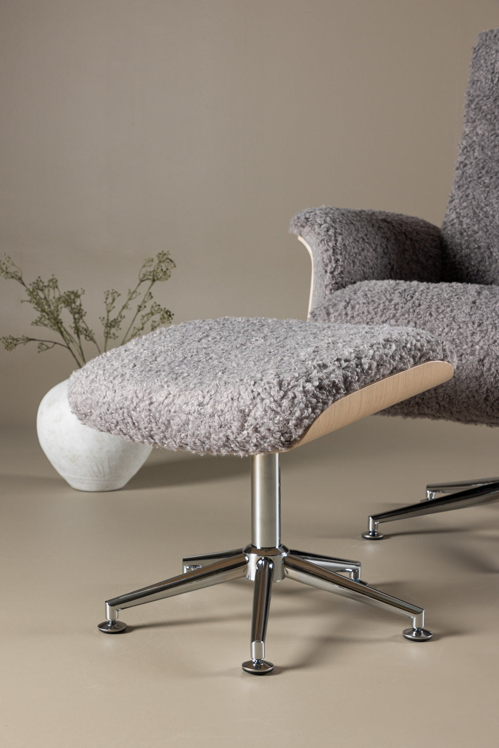 Hagön Lounge Chair