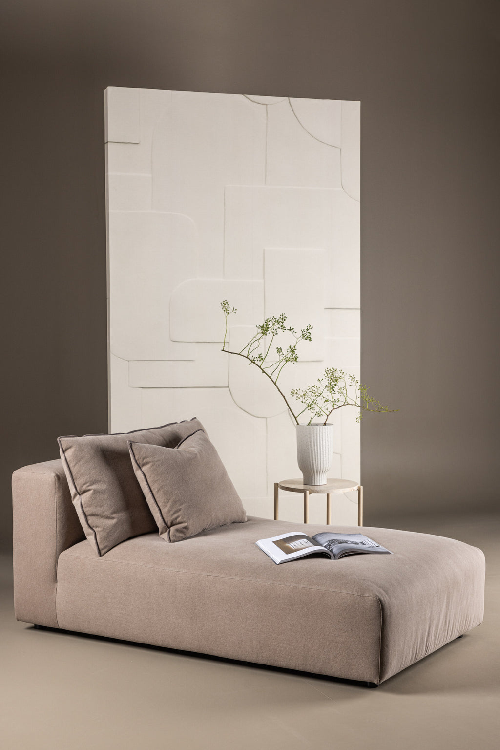 Malö Lounge Chair