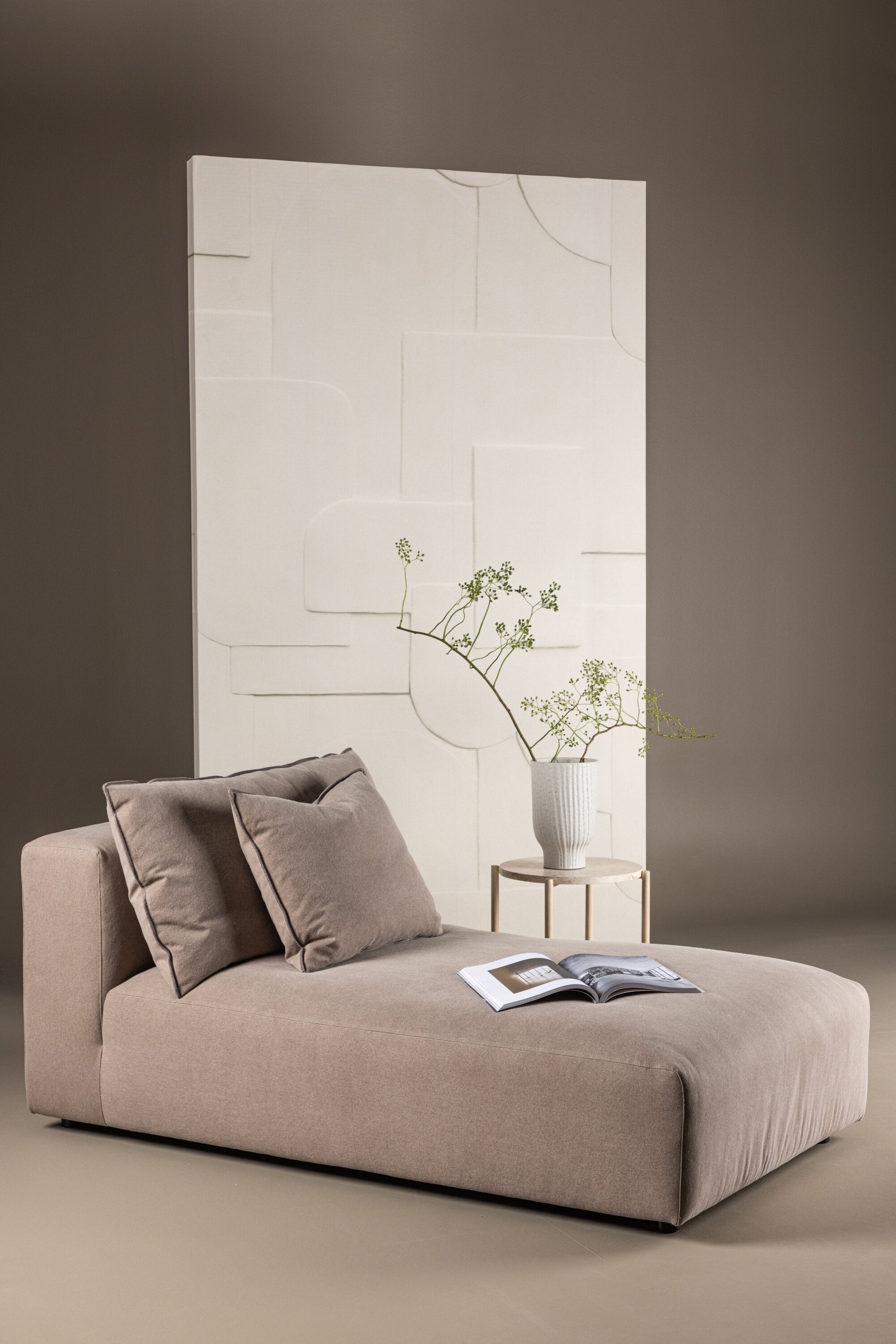 Malö Lounge Chair
