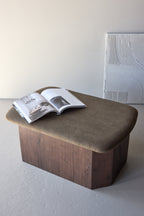 62023-122_3_m Todd Ottoman Ottomane