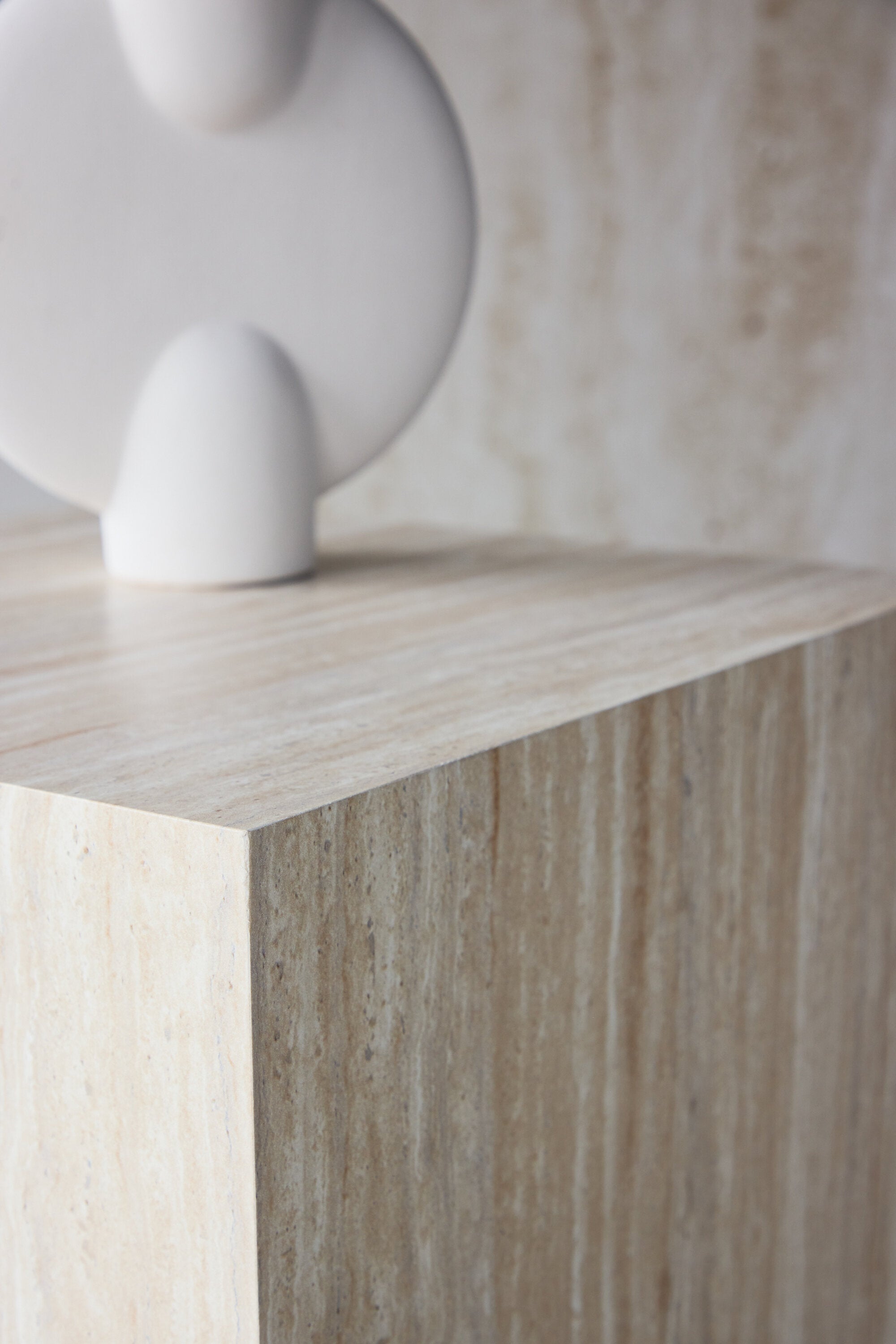 62054-112_3_mjpg York Sofa Table Couchtisch