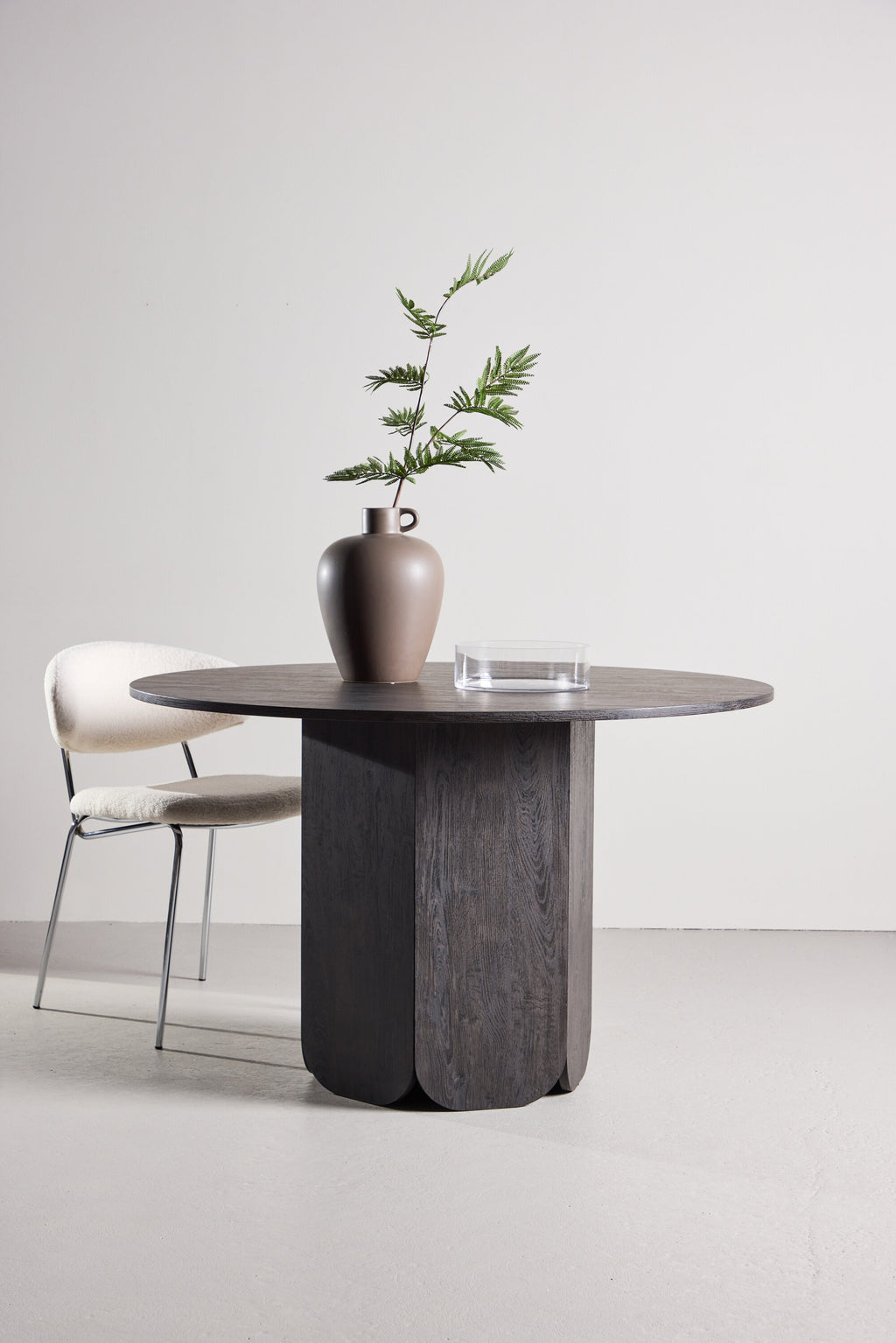 63362-100_1_m Tekla Round Dining Table Runder Esstisch