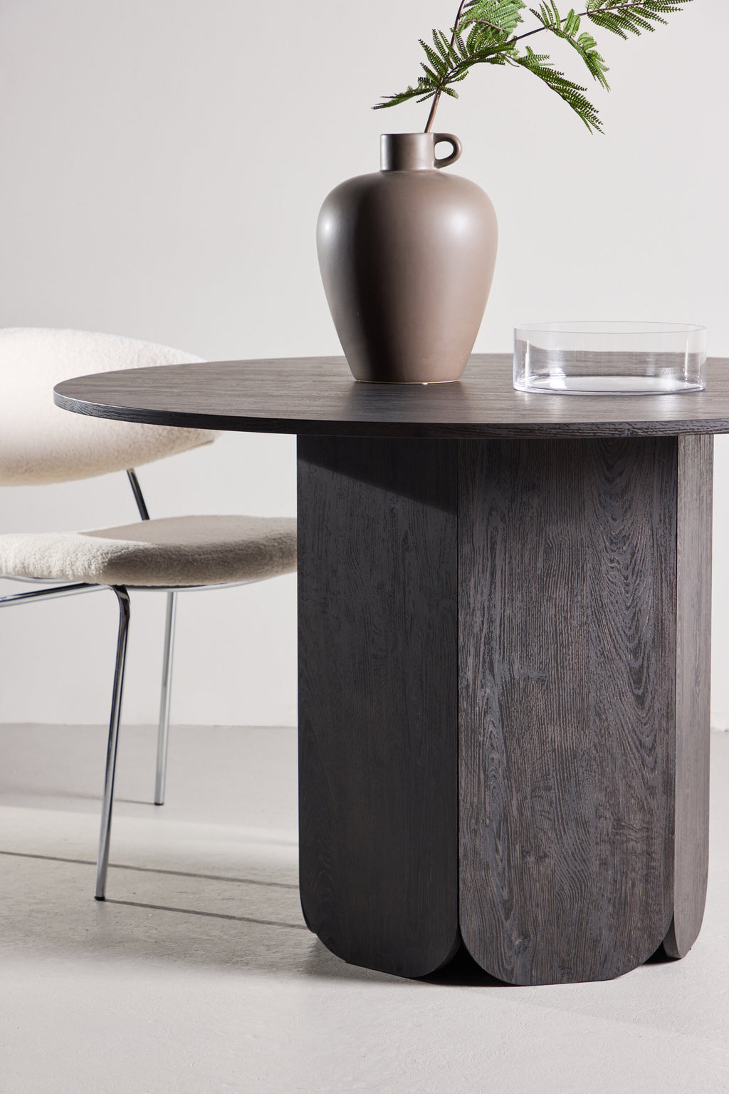 63362-100_3_m Tekla Round Dining Table Runder Esstisch